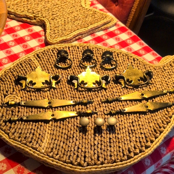 Antique Brass Hardware - Picture 10 of 12